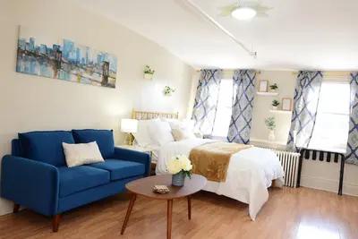Image de Deluxe 2 Bedroom with Wfh Office & High Speed Internet
