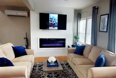 Image de Newly renovated ocean view home 2 min to beach close to Boston
