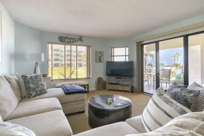 Image de Crc 1107 - Silver Ground Floor Pool View Condo
