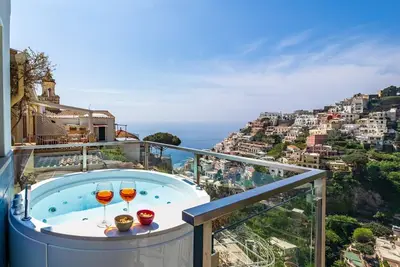 Image de De Vivo Realty - Santoro Suite in Positano with a private hot tub