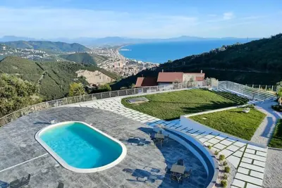 Image de Emma Apartment with Pool - Sea View