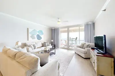 Image de Beachfront condo with amazing Gulf view, pool, gym & Ac - next to Navarre Pier