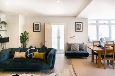 Luxurious 3 bed Apartment in Southwark