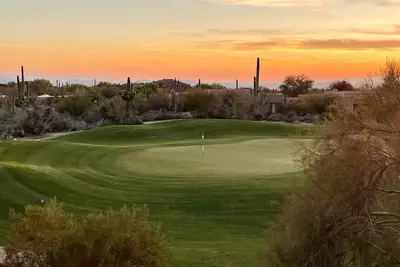 Image de Luxury townhouse On the Green Troon