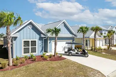Image de So Long Summer! No way! 4br/3ba l In-Law Suite l 2 Pools | Beach l Golf Cart