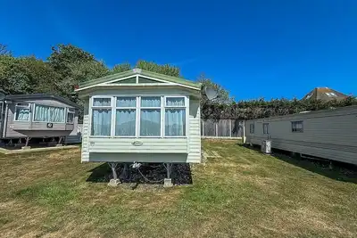 Image de Superb caravan at Kessingland Beach in Suffolk, sleeps 8 ref 90015bc
