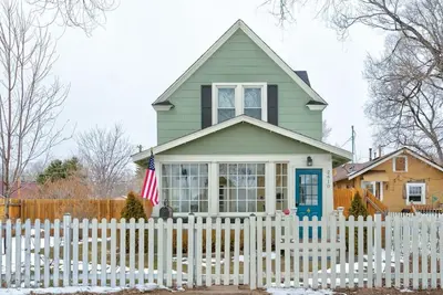 Image de The Historic Blue Bird Cottage