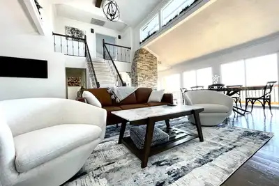 Luxury lake house with must see view year round