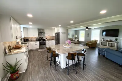 The Yellowfin Inn- Down East Vacation Home with Sound Side Views