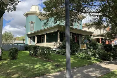 Image de Beautiful Victorian Home