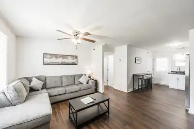 Image de Luxury North of Nashville Retreat- Easy Lake Access