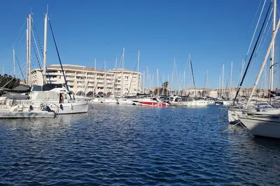 Résidence Open, Grand T2 de 47m2, climatisé, 6 couchages, piscine, plages à 150m, parking privé