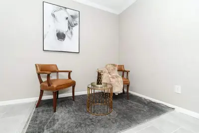 Image de Washing Stay-Entire 4 Bedroom and 2 Baths!