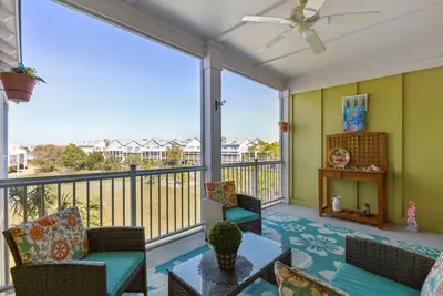 Image de June/July Rates Reduced! Marsh View Townhome w/ 2 Screen Porches & Short Walk to Beach