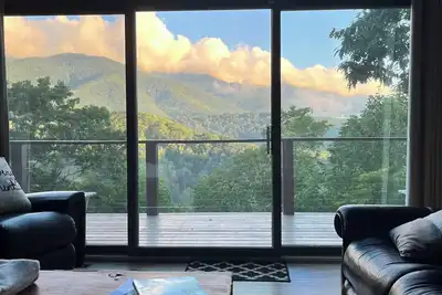 Image de Spectacular Views! Hot tub, Hiking, Waterfalls, Fishing\nReduced Rates