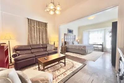 Image de Elegant Spacious King Suite, Laundry, Full Kitchen