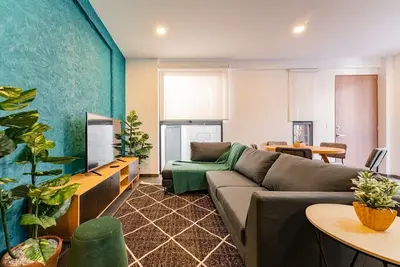 Image de Vh | Doctores Area  3br + parking and SmarTV | 225