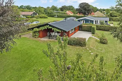 Image de Holiday home 100 meters from a lovely.