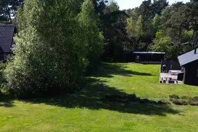 Image de Unique place with tennis court for the active
