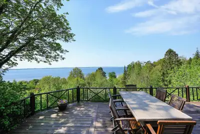 Image de Holiday house with a beautiful view of.