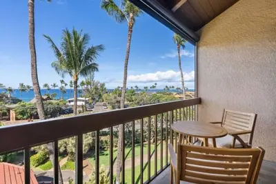 Image de Coastal Condo Retreat - Exquisite Views. Short Walk to Beaches. Tennis Courts!