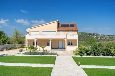 Image de Villa א Grabovci avec bain moussant