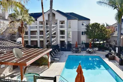 Image de Comfort and Convenience! Free Onsite Parking, Pets Allowed, Free Breakfast