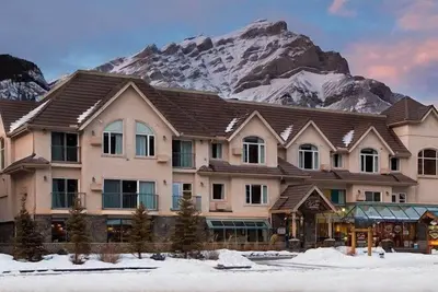 Image de Standard King Room in Banff with Air-Conditioning