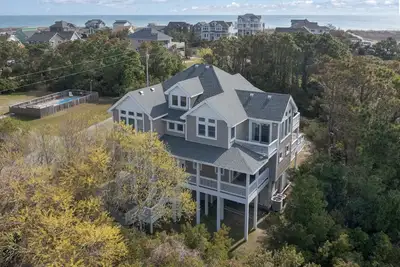 Image de It's A Wonderful Life | Oceanside | Waves | Sleeps 12