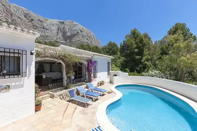 Villa \"Pascal\" avec piscine privée et Wi-Fi