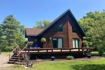 Image de Newly Renovated Cabin on Atv Trail & across St from Lake Arbutus! Sleeps 8.