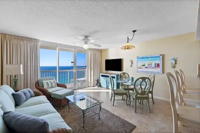 Image de Pelican Beach 1908 (1-Bedroom Condo) with Pool by Pelican Beach Management