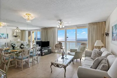 Image de Pelican Beach 1202 (1-Bedroom Condo) with Pool - Handicap accessible by Pelican Beach Management