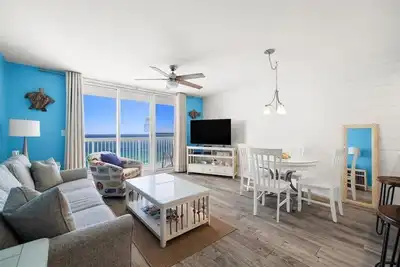 Image de Pelican Beach 1110 (1-Bedroom Condo) with Pool by Pelican Beach Management