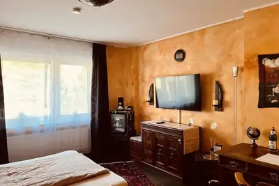 Image de 🛏️ Perfect for Work, Study or Training – Your Private Retreat