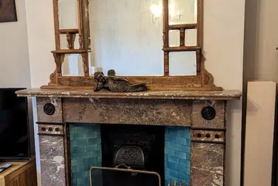 Image de 4/5 bed terraced family home Bristol w parking
