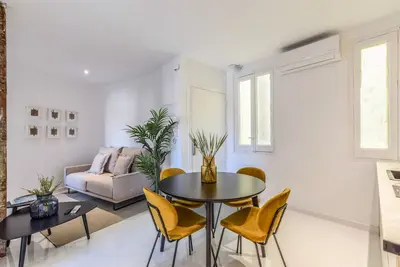 Image de Spectacular renovated designer apartment