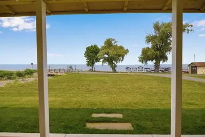 Image de On the Rocks - A Wine Country Wonder!