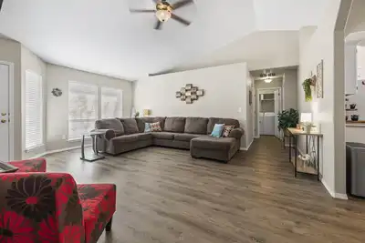 Image de 2min>RidgecrestGolf*1300ft²*LargeBackyard*1000Mbps