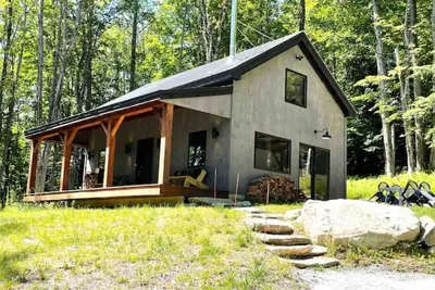 Image de Modern Okemo Smart Cabin As Seen On Diy Network