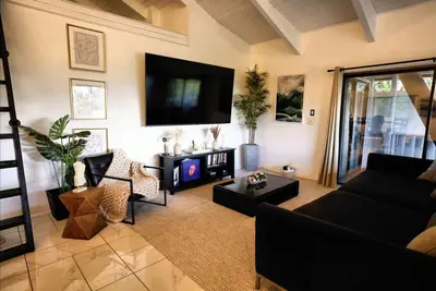 Image de Waimea Bay Family home (5bd) - Legal rental next to beach!