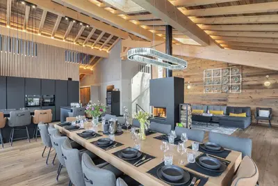 Image de Chalet de Luxe avec Piscine Chauffée au Mont d'Arbois, Megève - 14 Personnes