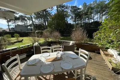 Spacieux T3 Pmr près de la plage avec terrasse, Wifi et parking à Capbreton
