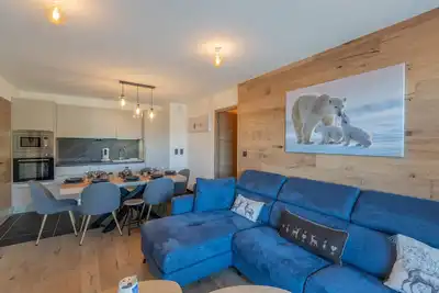 Image de Appartement neuf, 3 ch. , 8 pers. , cabine, au pied des pistes Ă Courchevel