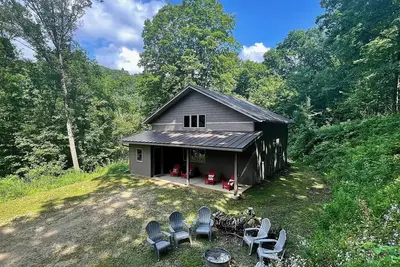 Image de Newly Built Cabin in the Driftless Area