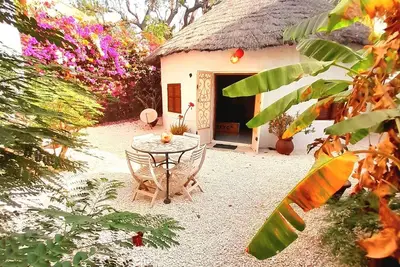 Image de Private Jacuzzi Cosy Case 5 minutes' walk from the beach