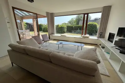 Beautiful and stylish bungalow near the sea and dunes