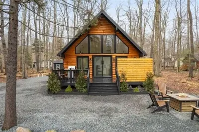 Image de Newly Renovated Cabin Perfect for Couples and Small Families