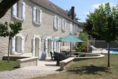 Image de Maison En Pierre - 22 Couchages