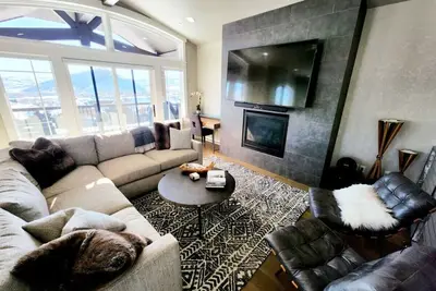 Image de Best View on Fairway, With ready Hot Tub!